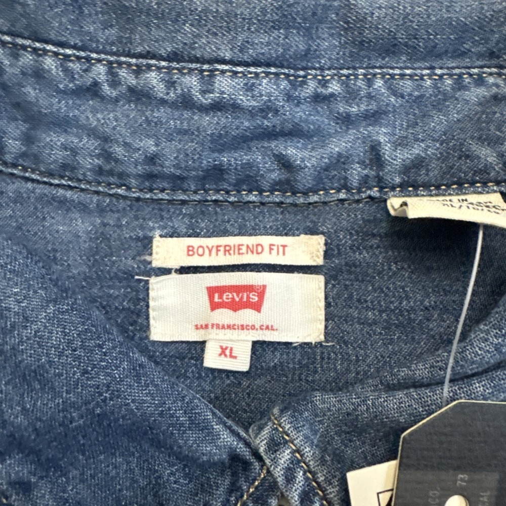 Levis Denim Jacket Boyfriend Fit Womens Size XL Blue Jean New NWT Button Red Tab - Picture 3 of 6